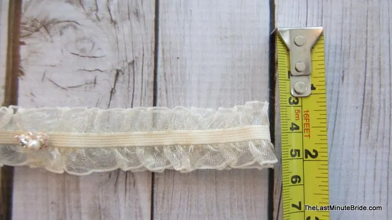 Bridal Garter Style: Smitten