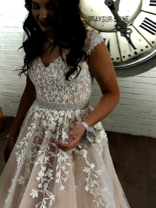 Hot Champagne Lace Prom Dresses Beaded Appliques Cap Sleeves