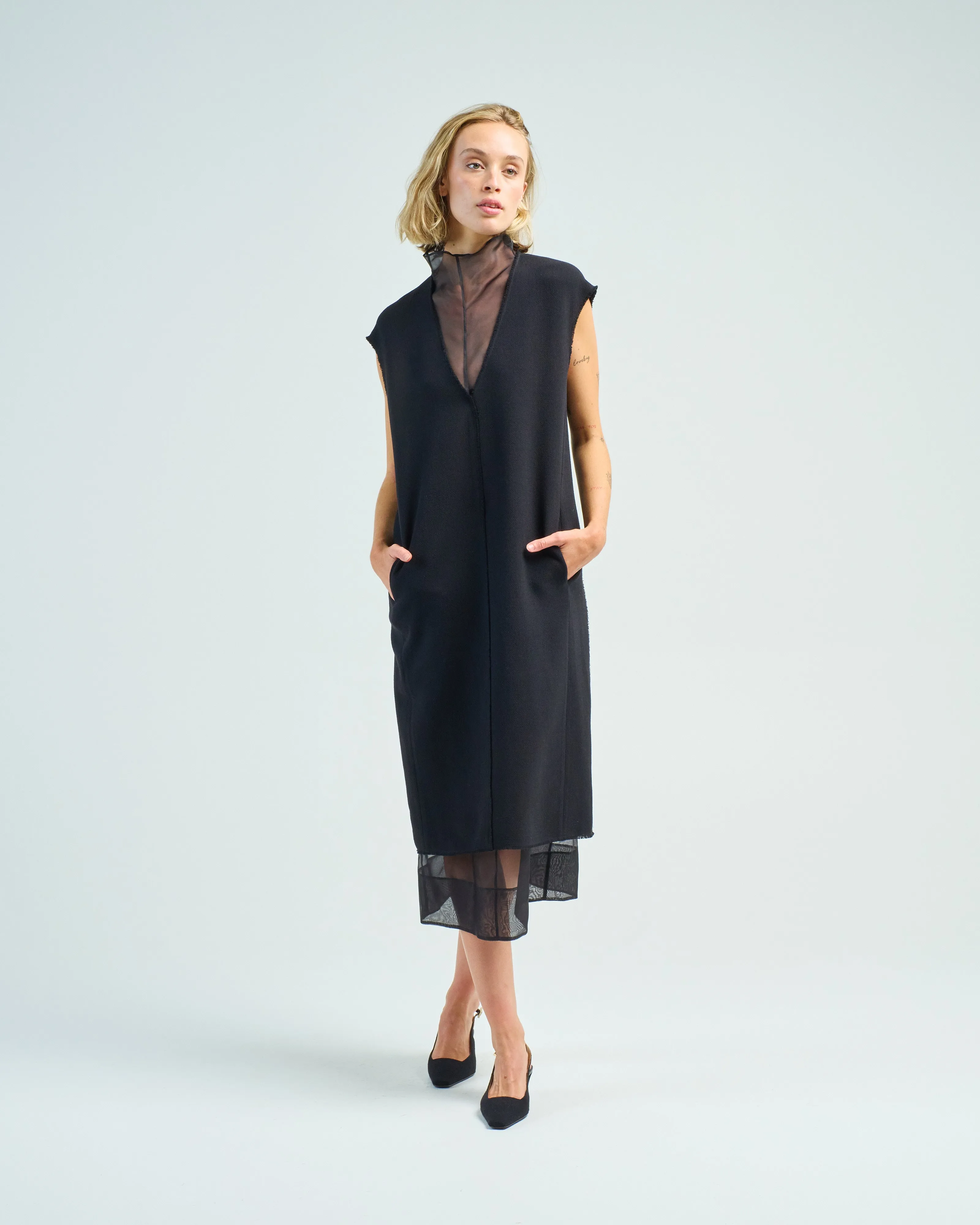 melee crepe v-neck dress with organza lining