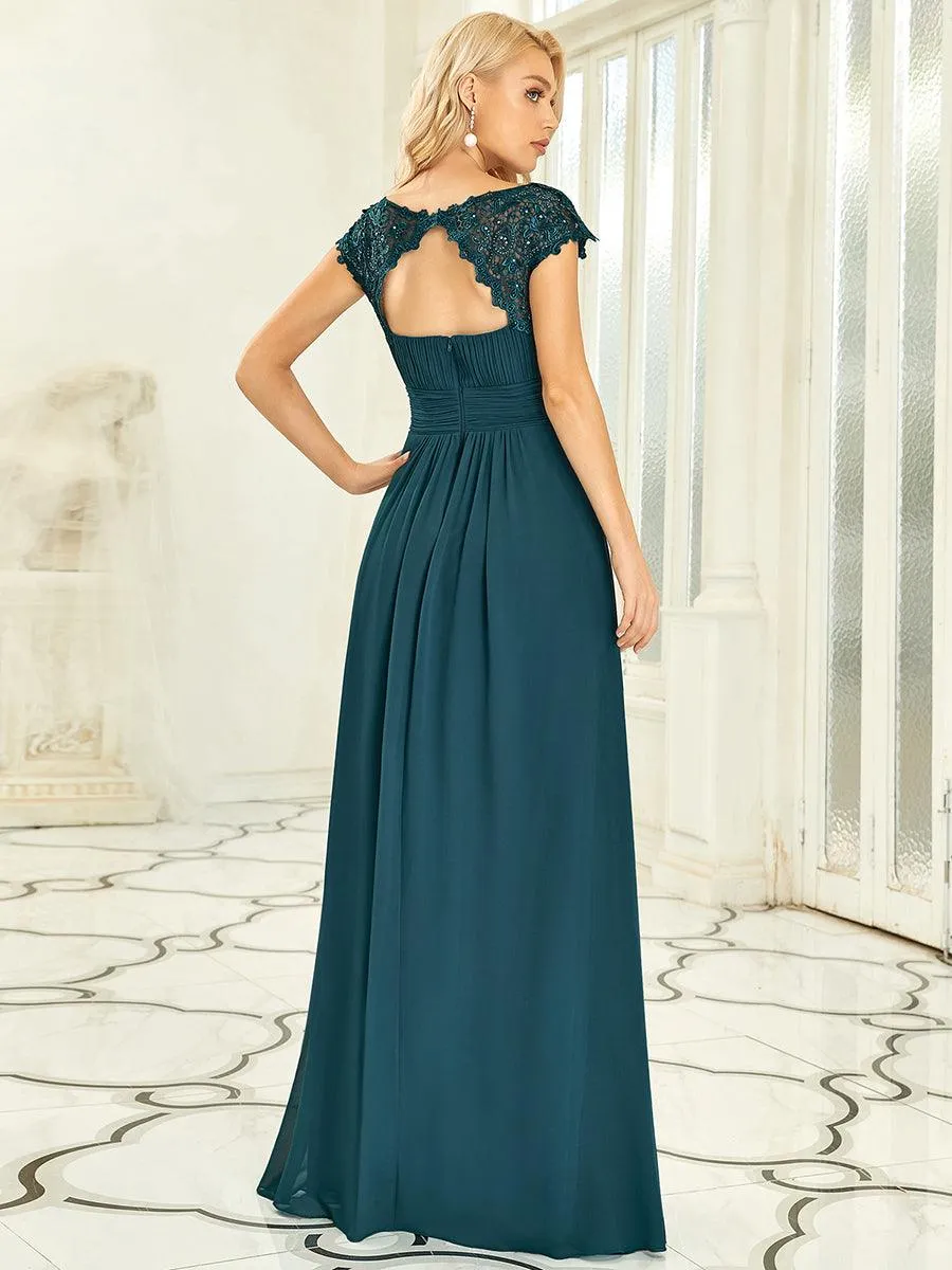 Robe demoiselle d'honneur en mousseline à manches courtes flatteuses