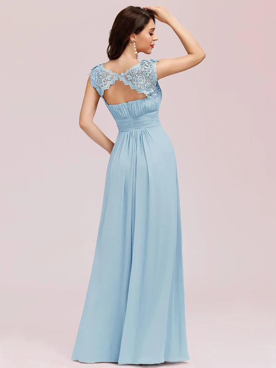 Robe demoiselle d'honneur en mousseline à manches courtes flatteuses