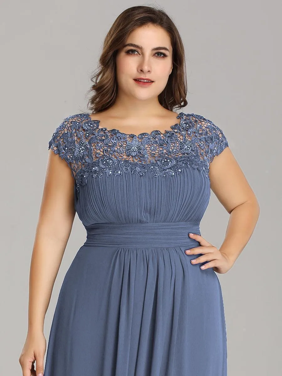 Robe demoiselle d'honneur en mousseline à manches courtes flatteuses
