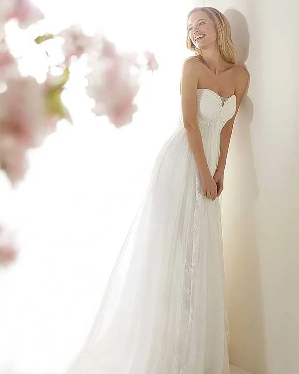Sexy Strapless Wedding Dresses A line Sweetheart Lace Tulle Wedding Bridal Gowns for Women