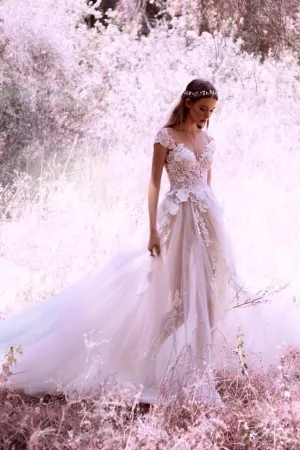 Sexy Tulle A Line V-neck Wedding Dresses With Lace Appliques, SW707