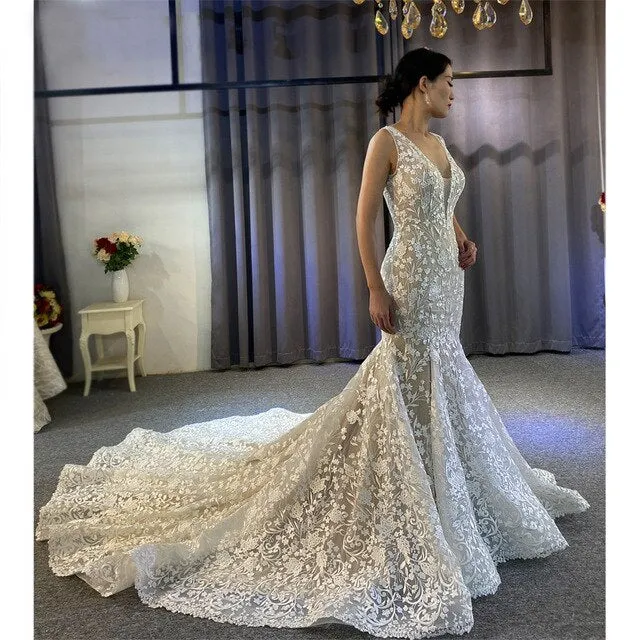 Sleeveless mermaid wedding dress