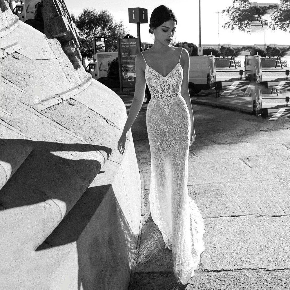 Spaghetti Straps Lace Sexy Bridal Gown