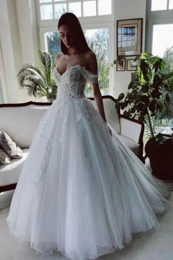 Tulle A-line Off-the-Shoulder Beaded Wedding Dresses With Lace Appliques, MW780
