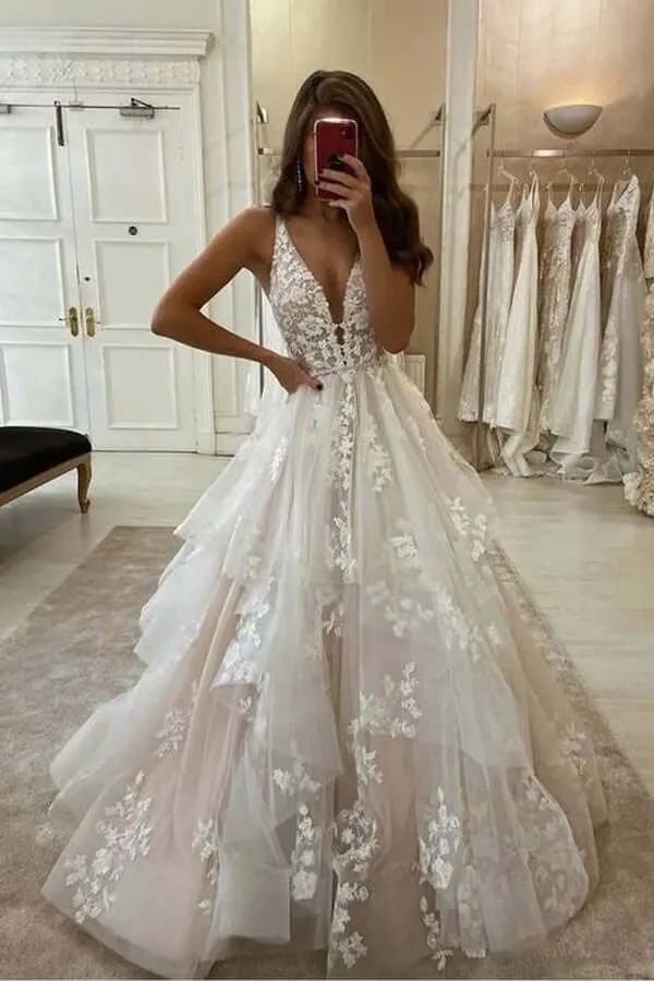 Tulle A-line V-neckline Lace Appliques Floor Length Wedding Dresses, MW832