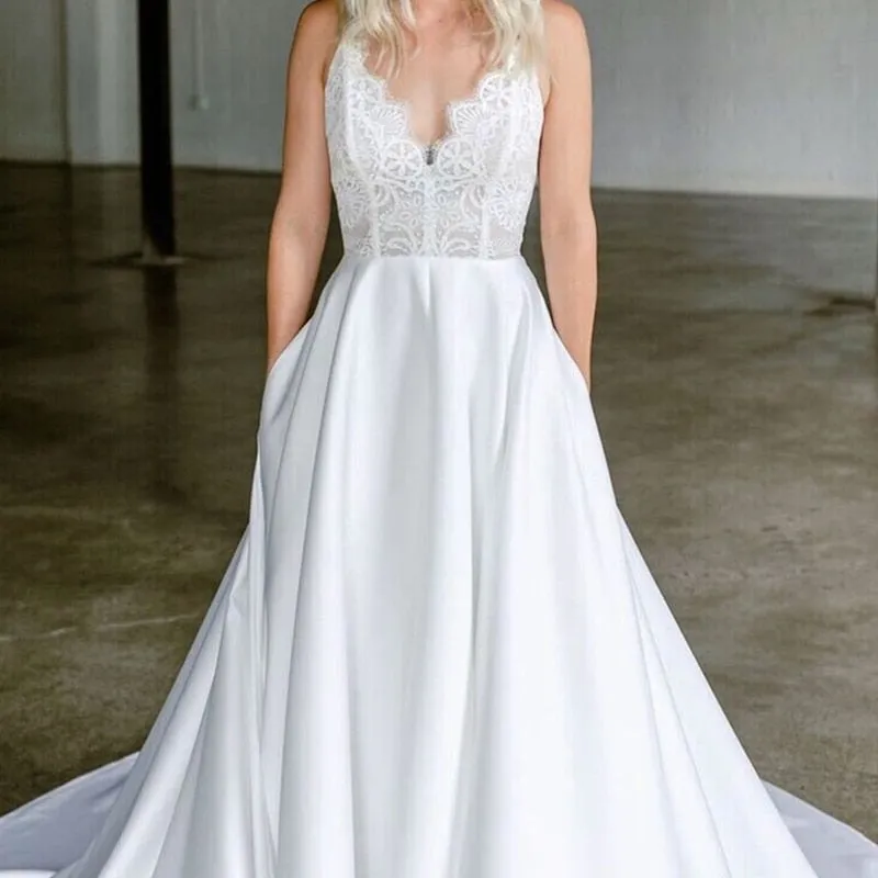 V-Neck White Satin Lace Bridal Gown With Pocket